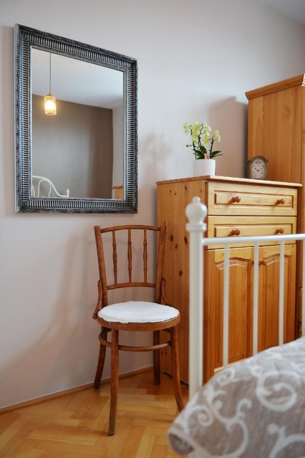 Mi12 Appartement Eger Buitenkant foto